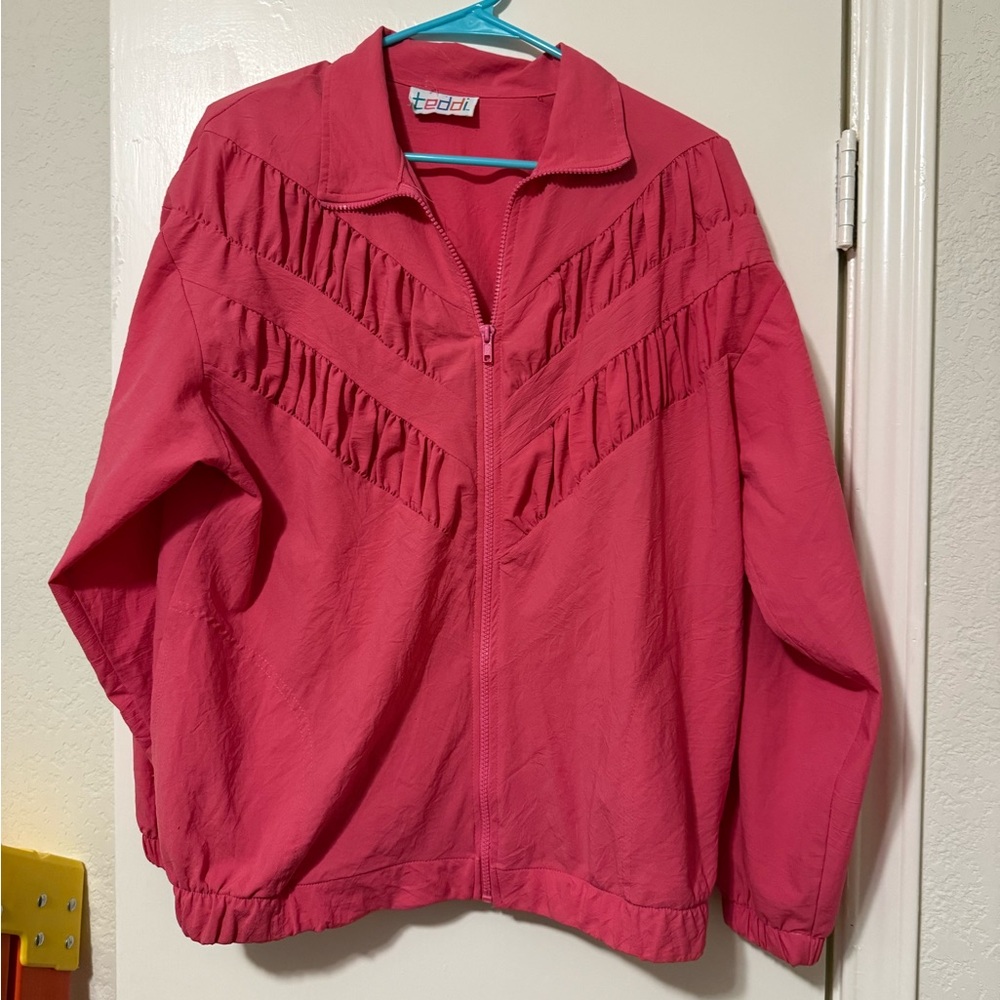 Teddi Women's Vibrant Pink windbreaker